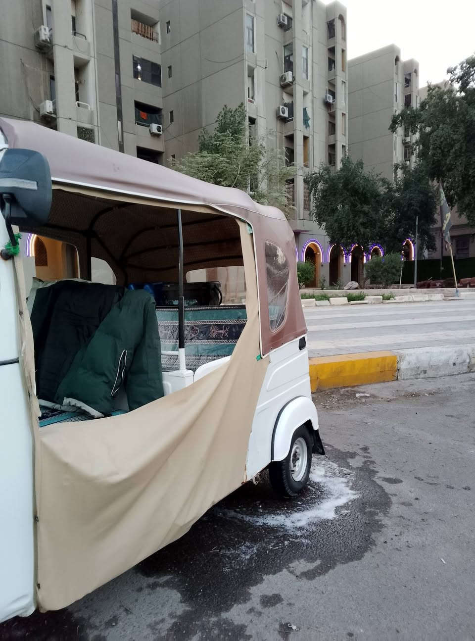 تكتك 22شهر 11 كفاله من صبغ بيه خياس بل دوسه فقط
رقم بابل 
مكان بغداد
الهاتف ***********
