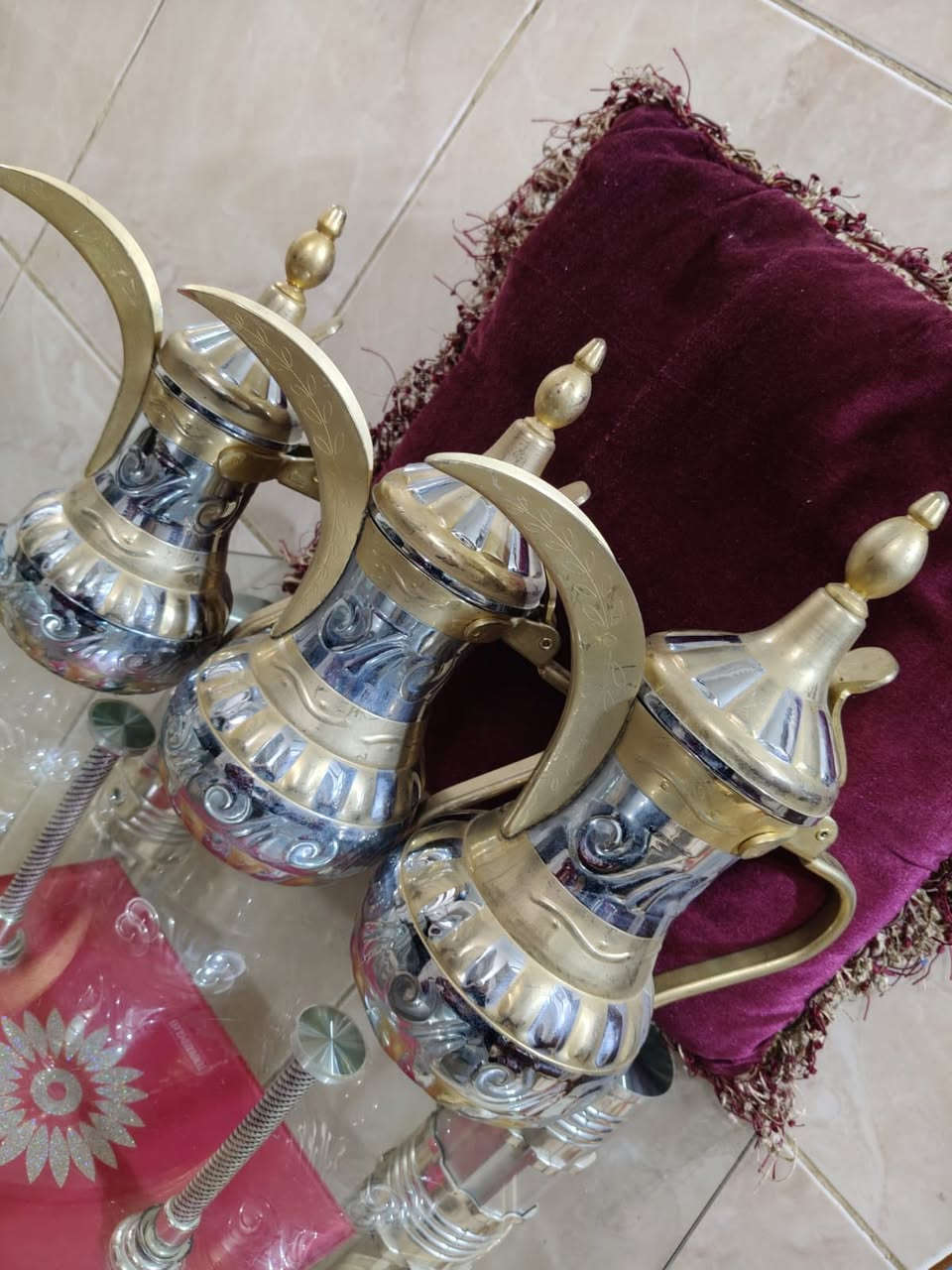 طقم.  ستل ستيل. صنع كوريا.   ارتفاعات. 28 و25 و23 سنتم.     غير مستخدم.      مراسله الصفحه


**إذا كنت صاحب هذا الإعلان وتريد حذفه لأي سبب، رجاءا أرسل رسالة إلى الدعم الفني**