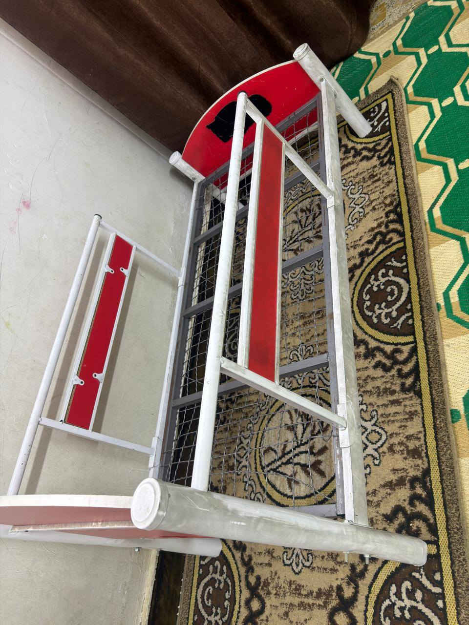 سرير اطفال 
سرير اطفال السعر 50 وبي مجال
مكان الزعفرانيه


**إذا كنت صاحب هذا الإعلان وتريد حذفه لأي سبب، رجاءا أرسل رسالة إلى الدعم الفني**