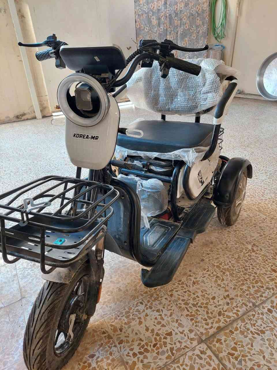 السلام عليكم دراجة شحن كبار السن الدراجة جديدة
سعره ٧٠٠ وبيهة مجال شي بسيط ***********
