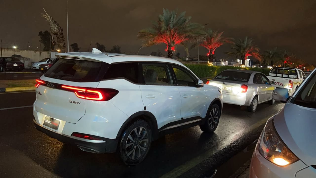 شيري تيكو سڤن برو موديل 2022 لون ابيض    
منفيس  حرة تترقم بغداد  شرط الترقيم والتحويل مدفوع تكاليف
ضمان ٦ سنوات  من شركة 
 
🚘اعلى فئه فول ١*١  لاكجري
🚘 الموديل 2022
🚘 سعة المحرك 1,5L تيربو 
🚘 مرتبط بناقل حركة أوتوماتيكي 9سرعات
🚘 عدد AIR BAG 6 ‼️
🚘 حساسات أمامية 
🚘 حساسات خلفية
🚘 لايت زينون + LED
🚘 كشافات 
🚘 بك لايت LED 
🚘 حجم الاطار 235/60R18 
🚘 ويل كب 18‼️
🚘 فتح الصندوق كهرباء 
🚘 بانوراما ‼️
🚘 اريل نفكيتر 
🚘 هاند بريك بصمة 
🚘 مفتاح التشغيل بصمة + ترحيب فتح وإغلاق 
🚘 دشبول شاشة تفاعلي
🚘 شاشة لمس تدعم اندرويد اوتو ابل كاربلي
🚘 كاميرا دوارة
🚘 5 كاميرات °360
🚘 المقاعد جلد  لونين 
🚘 حركة مقعد السائق كهرباء 
🚘 المودات والأوامر الصوتية
🚘 مثبت السرعة Cruise 
🚘 أوضاع القيادة  Drive Mode
🚘 فحص أنظمة السيارة 
🚘 حساسات ضغط اطارات
🚘 تبريد شاشة مناخين منفصلين 
🚘 قطعتين تبريد 
🚘 التحكم بمقود الگير جويستك
🚘 ا ABS  
🚘 أوتو هولد 
🚘ا ISOFIX  ايزو فكس
🚘 نظام مانع الانزلاق
🚘 تتسع المقصورة الداخلية ل 5 راكب 
🚘 اشارة في المرايا الجانبية قابلة للطي  شفط
🚘 مخرج منفذ الطاقة ⚡
🚘 شاحن هاتف Wireless 
🚘 ا  Bluetooth / USB 
🚘جام سياره حمايه للطفل 
🚘فتح جميع جامات سياره من بصمة + تشغيل عن بعد مع التبريد 
🚘 ثلاجة صغيرة بلوسط 
🚙 مساعد نزول منحدرات 
🌈 إنارة محيطية7الوان
 السعر ١٣٧ وبي مجال
التواصل ع رقم
***********
***********
