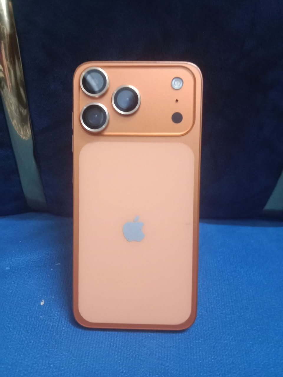 البيع ايفون 17تقليدي مامفتوح السعر80وبي مجال الطيبين نتصال بل رقم ***********
