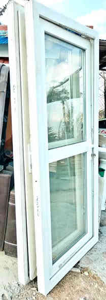 سڵاو ئەم دوو دەرگایەم هەیە پلاستیک قیاسی مەتر بە دوو متر دەبڵ جام لە سلیمانی ***********
