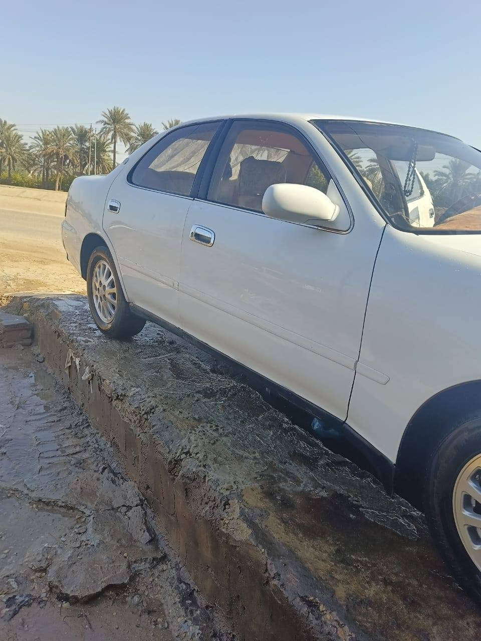 يالله سلام عليكم اكرسته رقم انبار بسمي مصبوغه جماليه محرك ونجي باقيه على استلام الرقام انكليزي سعر ٦٠ومجالهه قليل  رقم *********** غير متواجد عل فيس مكان السياره كربلاء اطويريج
