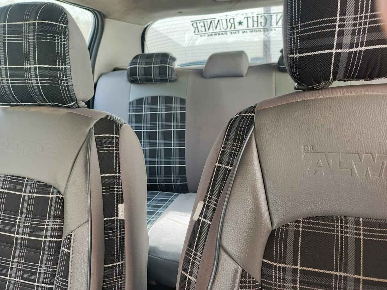 بيجو ٣٠٧ موديل ٢٠٠٦
لونها ابيض رقم بابل دولي. كير ومحرك مكفول كهربائيات ما بيها عطل بطارية جديدة. تايرات جدد. عبوة فيت بمب جديدة. بيها رشة بابتين اليسرى بسبب شخوط. تبريد منظومة كاملة جديدة. مسطرة نوزلات جدد. سيارة جاهزة من كل شيء. باسمي والتحويل شرط مكاتبة مرورية. اريدها ب٥٣$ وبيها مجال


**إذا كنت صاحب هذا الإعلان وتريد حذفه لأي سبب، رجاءا أرسل رسالة إلى الدعم الفني**