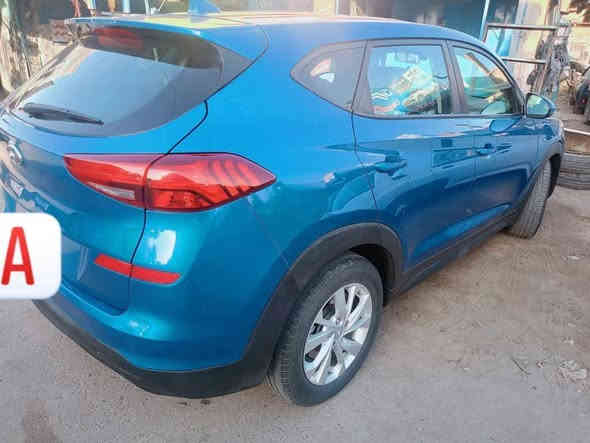 السلام عليكم توسان 2019 امريكي ماشيه 82 كير ومكينه 2000 مكفولات تبريد ثلج صدر جديد باتري جديد زوج تايرات امامي جديد مواصفات رادار امامي سايد بريك بصمه شاشه بلاديه كامرا دواره تحكم استيرين جهتين كشنات جلد حادثها بابتين بجم كبس شواصي ولغود مكفولات من دكة جاكوج سياره جديده كلش مال بيت استخدام شخصي ربع متصرف عليها بسمي تحويل ثاني يوم سنويه ساقطه رايدها ب154 وبيها مجال ***********
