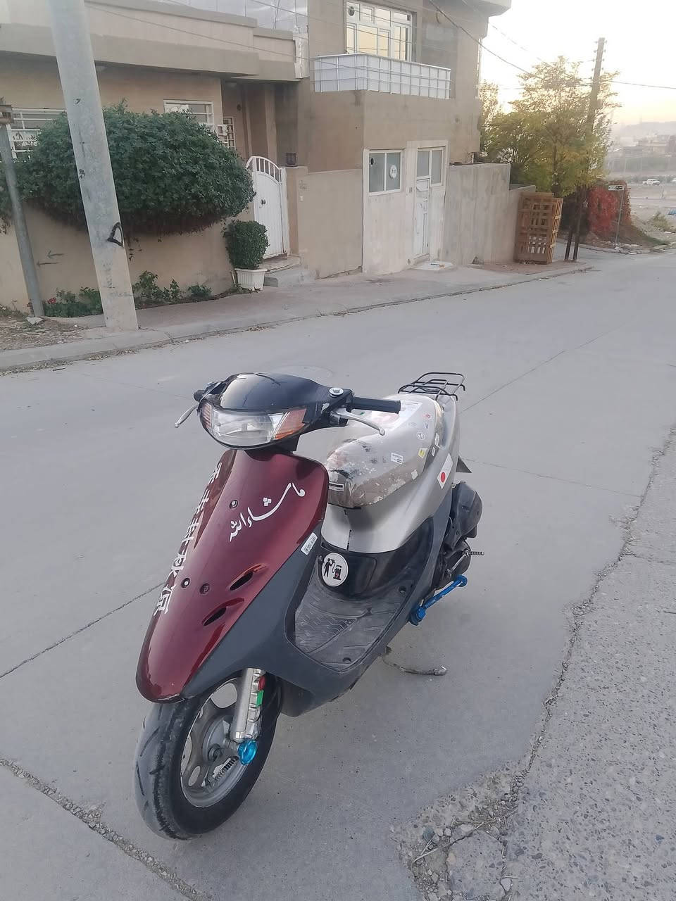 السلام عليكم للبيع دراجه هونده
Dio 3للبيع
الدراجه مكينه ممفتوحه 
كهربائياته شغاله الدراجه حيل نضيفه 
سعرها 275

مكانها سليمانيه 
***********
