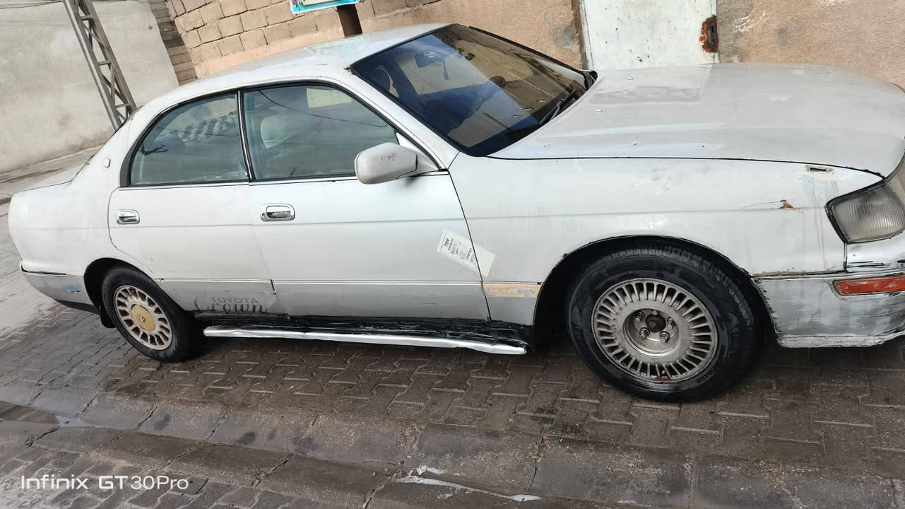 سياره. بطه.  موديل 93 اصوالي بسمي. بصره سياره كامله ما ناقصه حاجه. سعر. 37.  رقم تلفون. ***********
