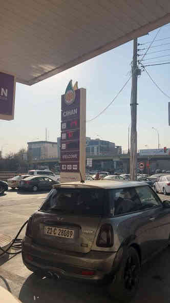 ميني كوبر S
٢٠٠٩ ميني اس بيها قطعتين بونيت و جاملغ الخلفي و شويه تعديل بارد  ماشيه ١٤٤ الف كم  سنويه و رقم جديد تحويل ثاني يوم و سعر ٦٠ ورقه و مجال قليل كلش
***********
***********
