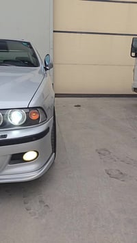 بي ام دبليو ٥ • سيدان • للبيع