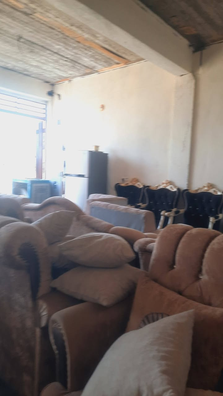 السلام عليكم يوجد جميع اثاث البيت المستعمله وبأنسب ألاسعار ثلاجات غسالات مجمدات مبردات اخشاب اغرف نوم تركي ..اي شيء تواصل اهنا ***********
