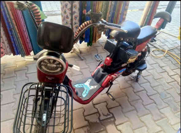 سلام عليكم باسكل شحن حديث موديل 2025 فول نضافه ومكفول من التايرلتاير بطاريات جدد شرط عله الفحص بدلناهن ب180 الف جدد قبل اسبوعين سويجين + بصمه عن بعد 🖤السعر 300 وبي مجال لطيبين الاستفسار عله الرقم ***********)))👍🏼المو شراي ليتصل
