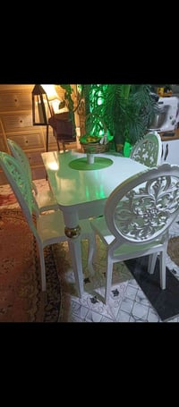 ميز طعام • ٤ كراسي • قوية