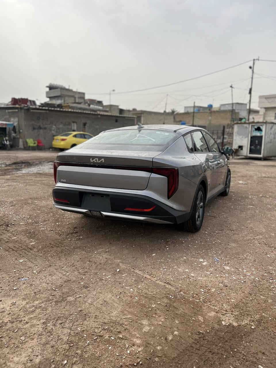 سلام عليكم k4 موديل 2025 دخول جديد حصرا وارد امريكي حادثه كما موضح في الصور جملغات موجودة يرجعن نفسهن 
ولباب يرجع نفسه يحتاجله فقط بنيد ودعاميه ولايتات السياره تشتغل وتمشي ايرباك دركة وكشن مكينه 2000 دوش ماشيه 300 ميل بعدهي زيرو 
موصفات السياره فول عده البنورااما 
بصمه /بصمه ابواب 
اضاءة ترحيب عند الاقتراب رادار امامي رادار خلفي رادار جانبي 
داخل لونين شاشه متصله 
السعر  133وبيه مجال 
الاستفسار *********** 
العنوان بغداد
