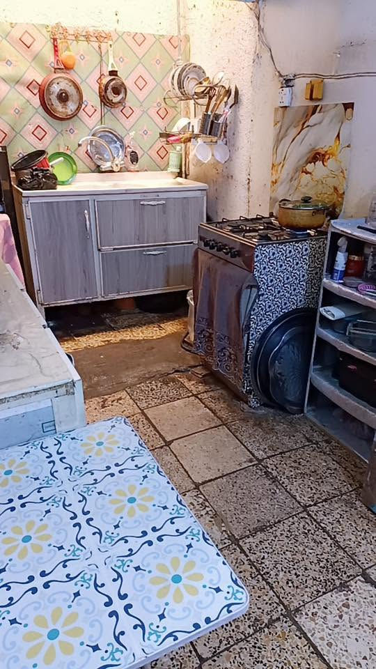 السلام عليكم بيت للبيع مساحه 75 متر في منطقه الحبيبيه وره سيطره وليد الثانيه في الاستكشافات اول فرع للأستفسار على هذا الرقم
لسعر 36بيه مجال لشراب تصال ع رقم 
***********
