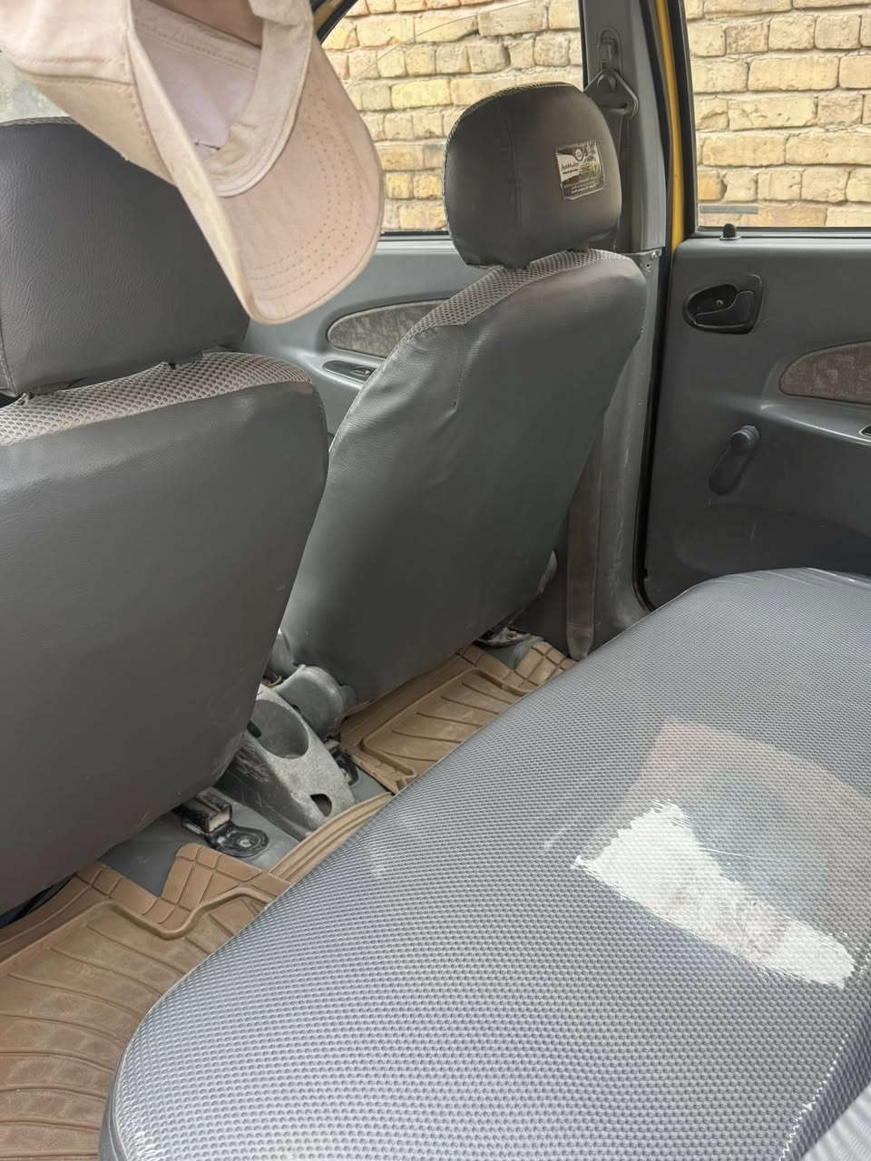 سلام عليكم طيبه للبيع موديل 16سنويه جديدة  مصفره هيئه  وغرامه تخم تاير جديد باتري جديد سياره مرتبه ماعايزه شي تبريد شغال  دوشمة بالباكيت غرفة السيارة نظيفة كلش سعره 44وبيهه مجال رقمي ***********. مكان السيارة الديوانية المركز
