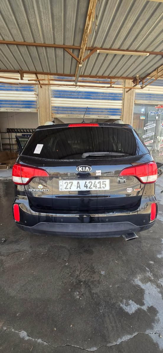 كيا سورينتو 2015 – وارد أمريكي 🇺🇸
محرك 4 سلندر
 السيارة ضربة خفيفة جداً
 بدون تبديل ليبل واحد (كلها على بلادها).
 مكينة وگير شرط الفحص
 سيارة مريحة وعائلية ومناسبة للسفر والاستخدام اليومي
 نظيفة من الداخل والخارج وما تحتاج صرف

السعر 129 وبيها مجال للشراي 

*********** ناصرية, ذي قار
