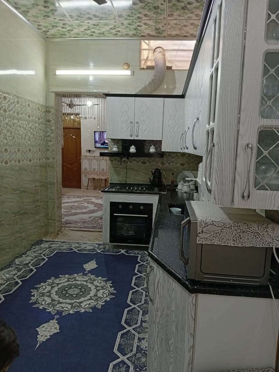 دار للبيع مساحه ١٠٠ متر منطقة الكريشات خلف مجمع الجوهره 

الأساس والسقف صب كونكريت 
يحتوي ع استقبال وصاله ومطبخ وغرفة نوم ومجموعة صحيات وغرفة فوك ستنويج 

مع خط مولده المكان شارع المطار الجديد خلف جوهرة العرب شارع العلويات الدار مقابيل العلويات منطقه وشارع كلش هادء اسال وشوف المنطقه   للعلم منطقة الكريشات منطقه مشموله بل تطويب ترقيم بلدييه ترقم  مع مداور محكمه 

السعر 46 بي مجال بسيط  
الاتصال  ع الرقم

*********** 

***********

