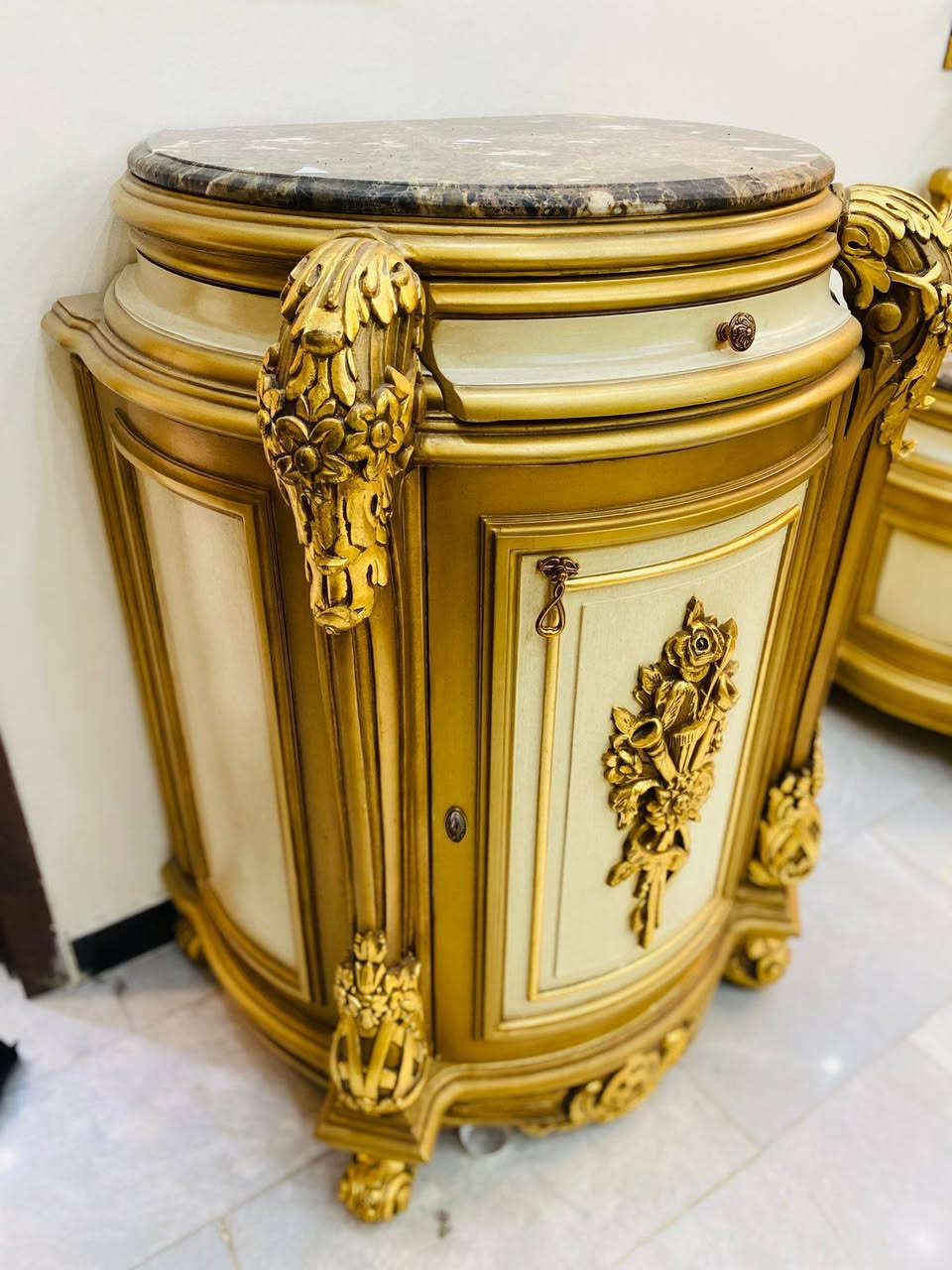 بسم الله الرحمن الرحيم غرفة نظافة 100/100 المكان شارع فلسطين
***********
