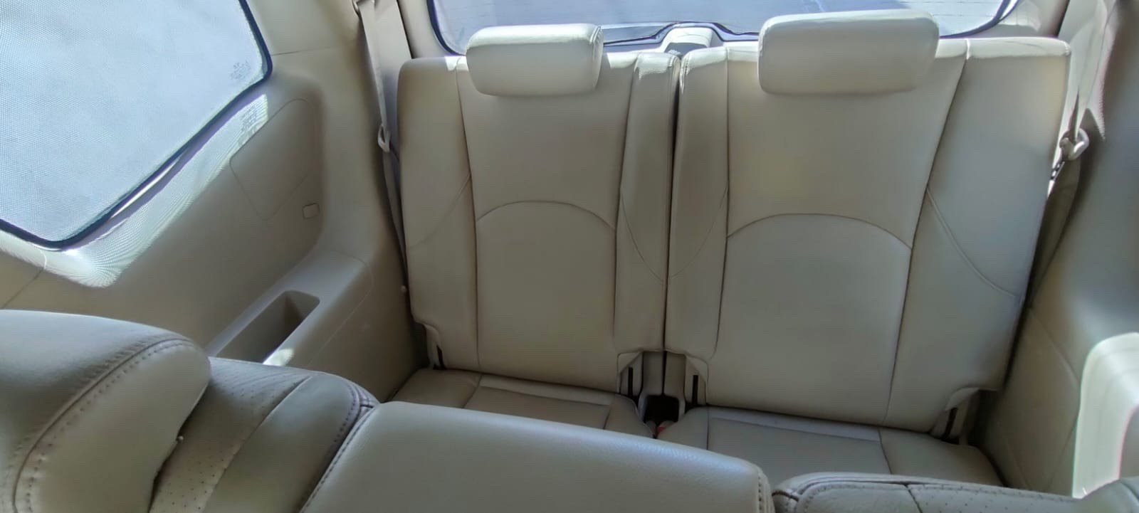 كيا موهافي موديل 2011
وارد خليجي - 6 سلندر مكينه 3800 
7 راكب 
السيارة مفولة واحد على واحد بصمه 
تحكم ستيرين جهتين 
خزن كشن 
كشنات جلد وكهربائي
شاشه حساسات خلفيه 
تدفئة كشنات 
فور ويل 4*4  
 صندوك شفط
فتحه بالقماره
زراك لايت 
السيارة ماشيه 146  
3 قطع تبريد 
 كير ومحرك مامفتوحات
 السيارة كلش حلوة
السياره مكفوله من الصبغ فقط بيها بارد كد شبر بصف قبق البانزين
مثل مامؤشر بالصوره السيارة بأسمي رقمها بغداد والسنويه مخلصه