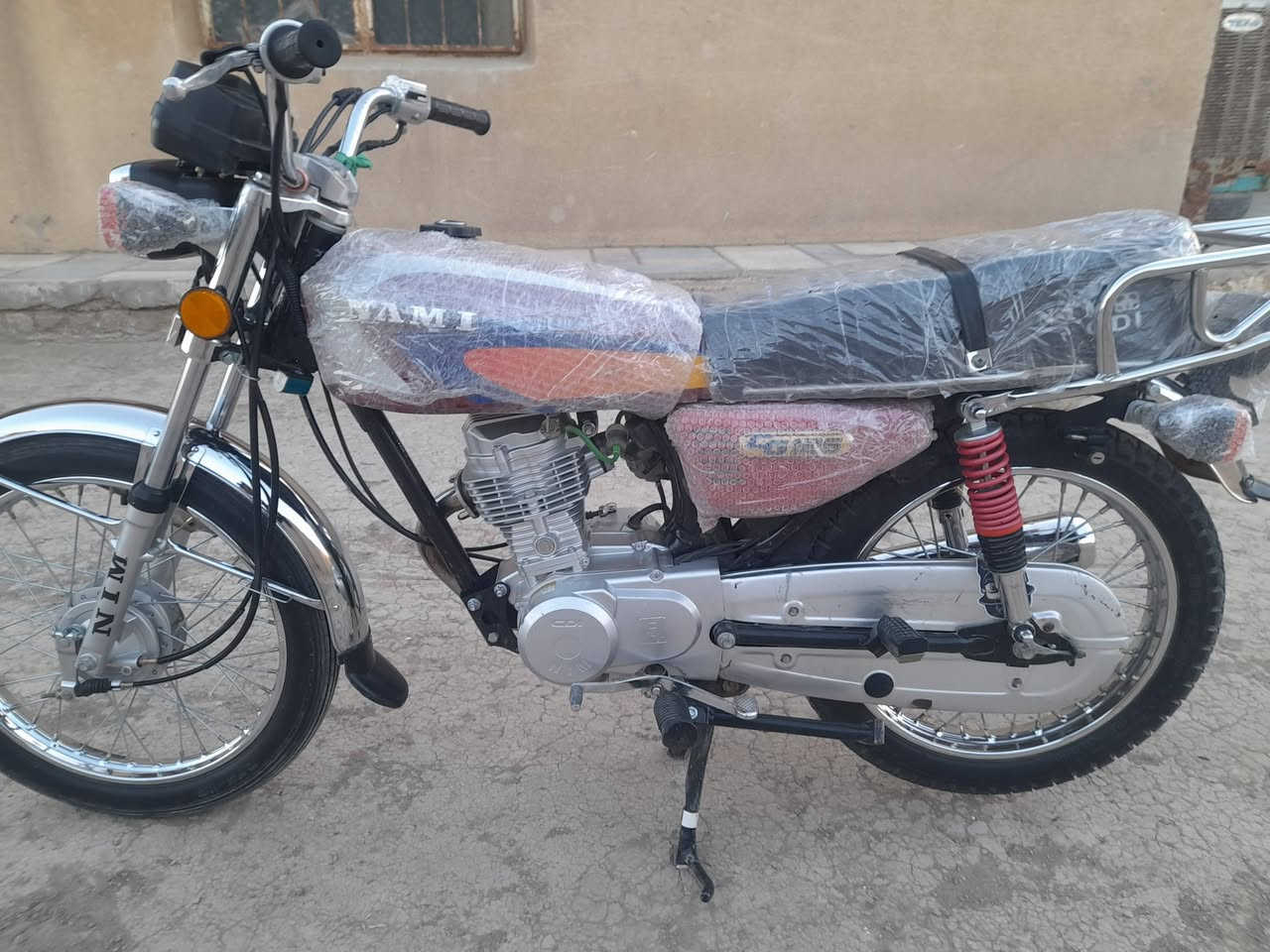 سلام عليكم 
دراجه نامه متياز للبيع مديل 25 كفاله عامه مامفتوح بيها برغي جديده كلش 
لاتصال علرقم ***********  بي واتساب
