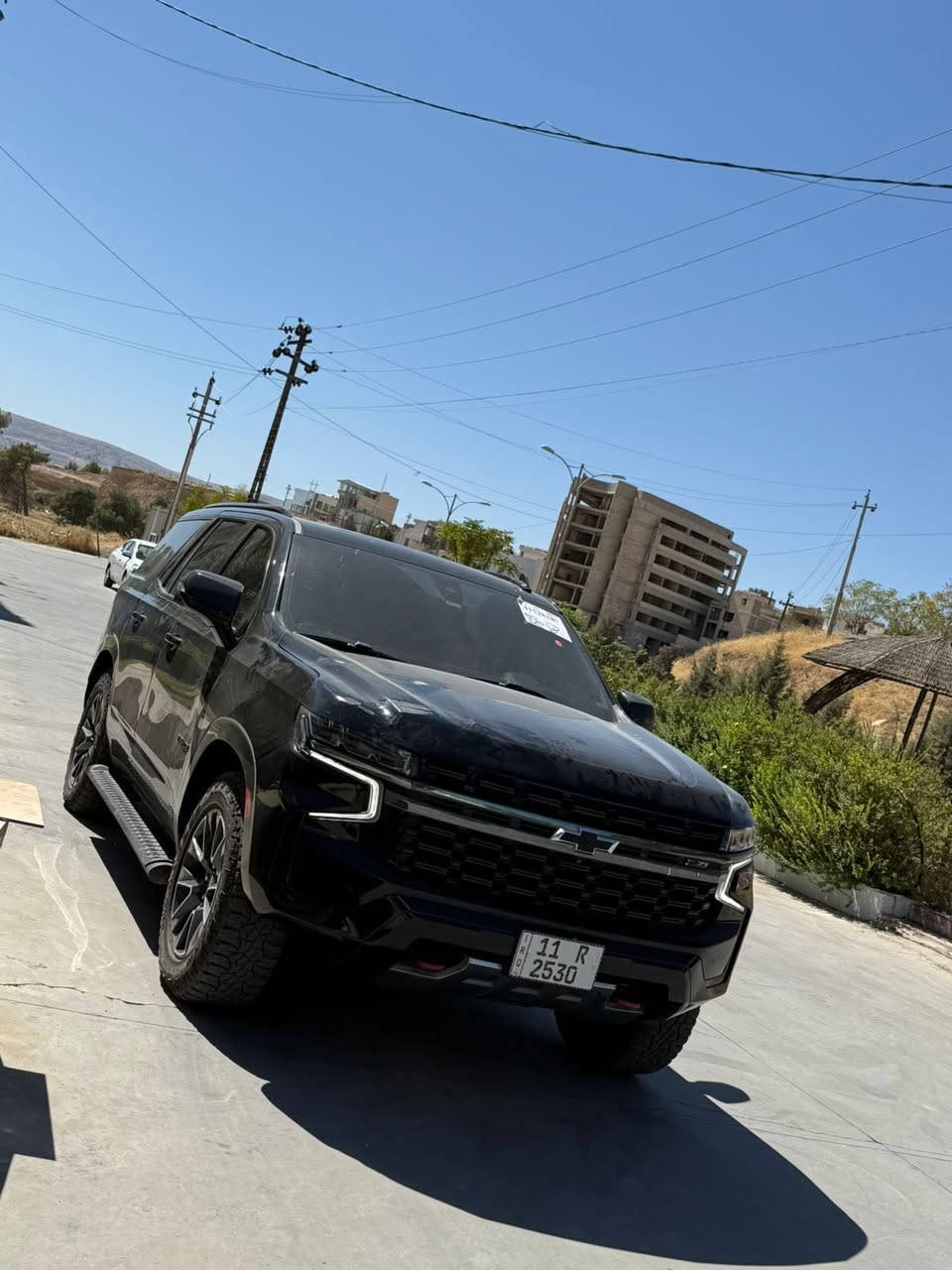 السلام عليكم
شوفرليت تاهو Z71 – اللون اسود  موديل 2021 وارد أمريكي فول مواصفات حادثه جاملغ فقط صور  موجود بل منشور عداد المسافة:89  حقيقي 
رقم السيارة: بغداد مميز  باسمي 
حجم المحرك 8 سلندر 5300 المرغوب 
السياره فول 1/1 

مواصفات سيارة
بانوراما 3طگات 
بصمة باب وبصمة تشغيل وتشغيل عن بعد
ويل كب حجم 22 مع طقم تاير بحالة ممتازة
لايتات زينون عالي ناصي أصلي
حساسات أصلي
جنطة كهرباء شفط
غرفة السيارة جلد بيجي  أصلي
ذاكرة خزن ميموري لكرسي السائق مع وضعية
تحكم كهربائي لمقاعد المقدمة
رادار أمامي تفاعلي مانع للتصادم
شاشة كبيرة الحجم للتحكم بمجموعة من الأيعازات
هوكات سحب أمامية
4 وضعيات للقيادة مع إمكانية التحكم بالفور ويل
الكراسي الأمامية تدفئة
الكراسي الخلفية تدفئة
مانع الخروج عن المسار
السيارة سبعة راكب مع ثلاث قطع تبري
شاحن وايرليس لاسلكي
تحكم ستيرن جهتين متكامل
وببعد بيها هواي مواصفات 
 للبيع فقط بدون مراوس 

مكان السياره الغزاليه 

للتواصل ***********
