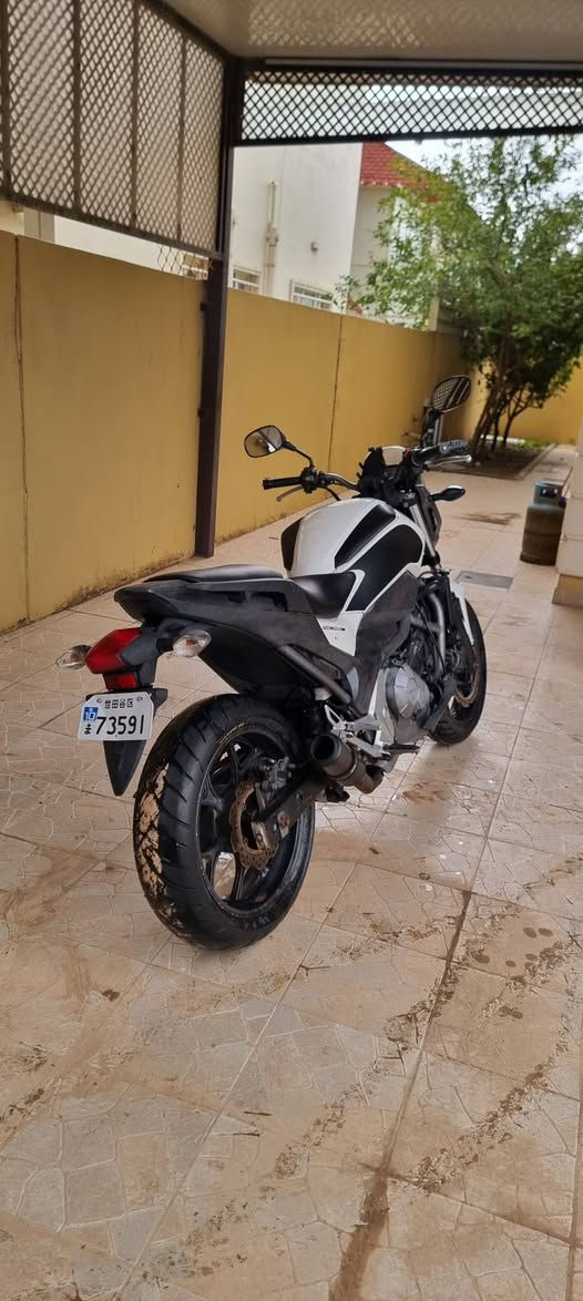 سلام عليكم موديل ٢٠١٣ ٢ بستم محرك ٧٠٠ هوندا nc700 عنوان كركوك ٣٢ الف ماشي السعر ١٩ ورقه بيها مجال رقم تلفون ***********
