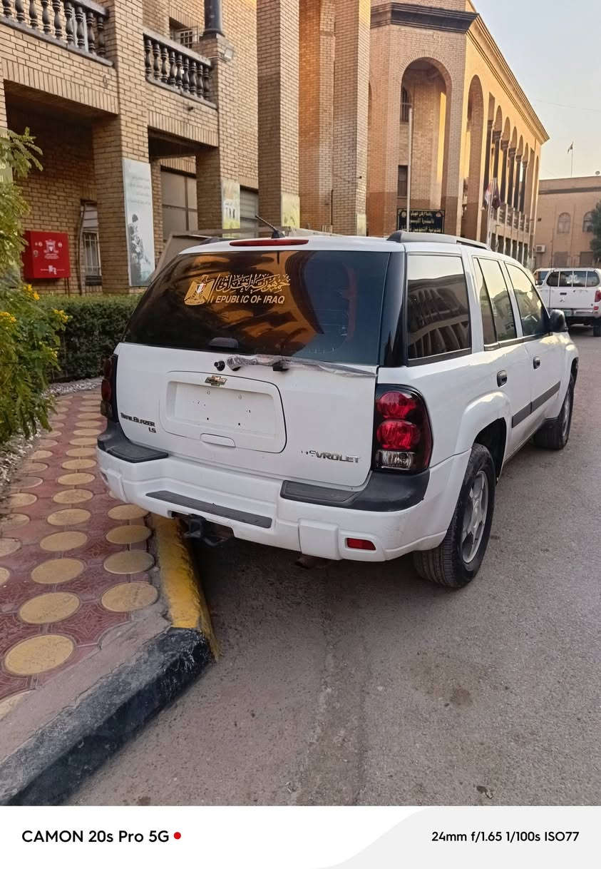 تبارك الرحمن.. للبيع بلايزر 2005لوك جديده كفاله عامه من كل نواحي متوم رقم سليمانيه  اتعهد بها تخم تاير جديد ادامه كامله دوشمه وارضيه درجه اولى سيارة بلاديه في كربلاء السعر 70بي مجال بسيط مستعجل ع بيع بسبب ضرفي الخاص تواصل ع خاص مفتوح تحياتي..


**إذا كنت صاحب هذا الإعلان وتريد حذفه لأي سبب، رجاءا أرسل رسالة إلى الدعم الفني**