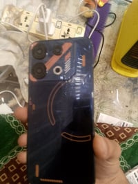 ذاكرة 256 • لمس سلس • الخطوط ما تشتغل