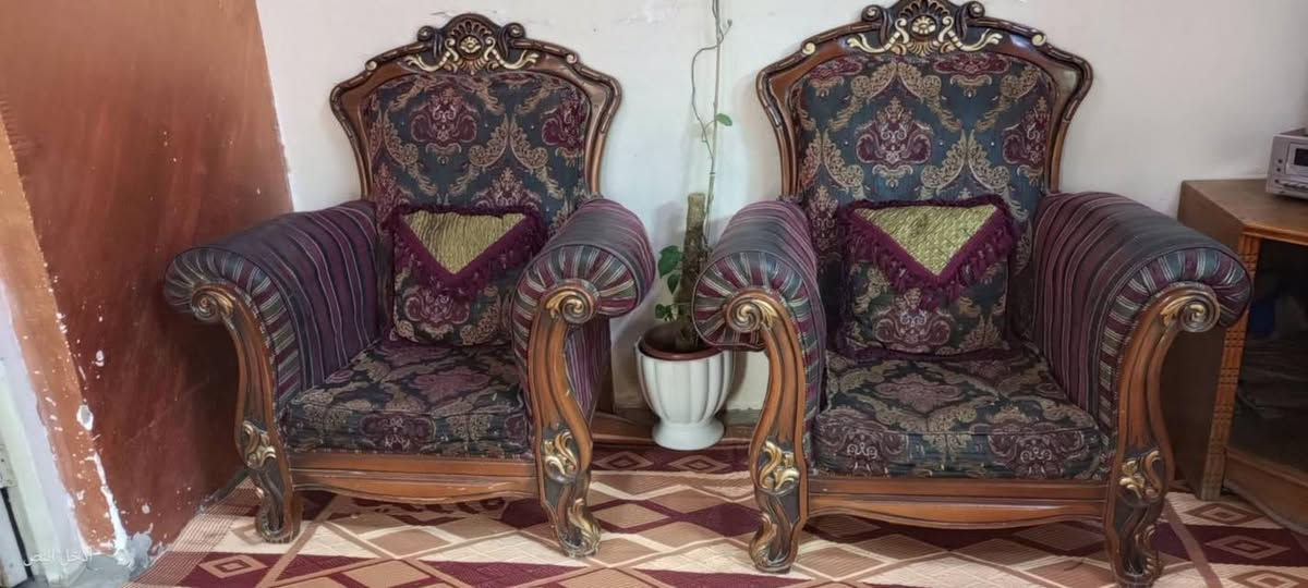 #بيع_مستعجل📌👇🏻
تخم تركي 10 مقاعد كما موضح بالصور💯
العنوان #بغداد_حي_الامانة📍للمزيد مراسلتي✅👍🏻


**إذا كنت صاحب هذا الإعلان وتريد حذفه لأي سبب، رجاءا أرسل رسالة إلى الدعم الفني**