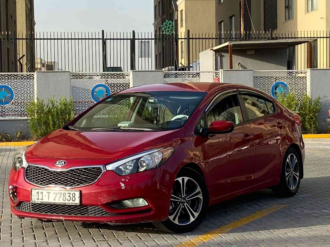 السلام عليكم سيارة فورتي للبيع موديل2016 بيها قطعتين ومصبوغة حزام بسمي تحويل شوكت متريد رقم بغداد السيارة جاهزة من كلشي مكانها بغداد الدورة السعر115وبيها مجال بسيط ***********
