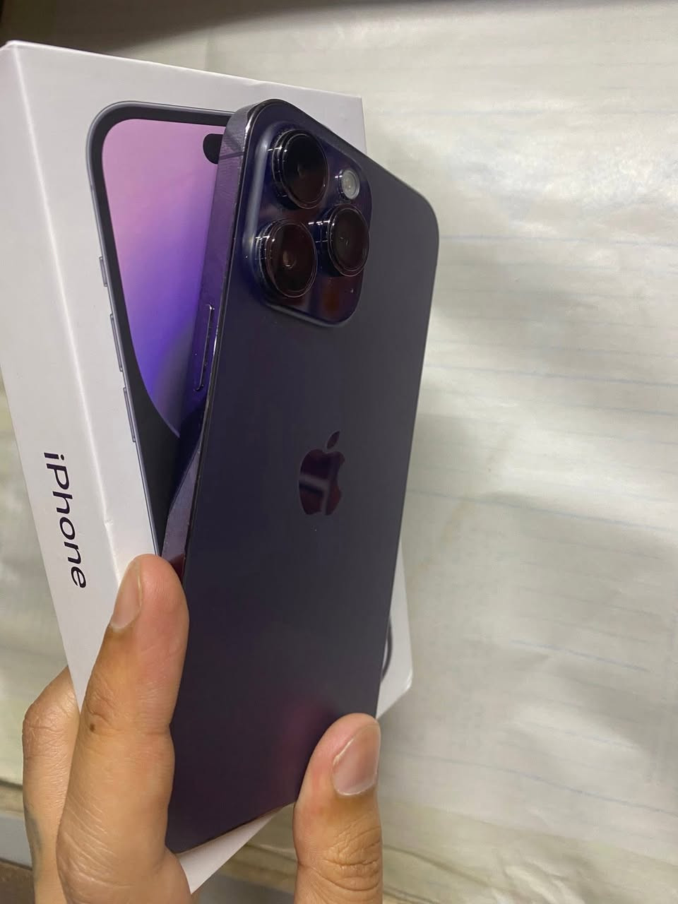 ايفون 14 برو ماكس دبل شريحه بدل شاشه بطاريه 80 ذاكره 256 سعر 650 ***********
