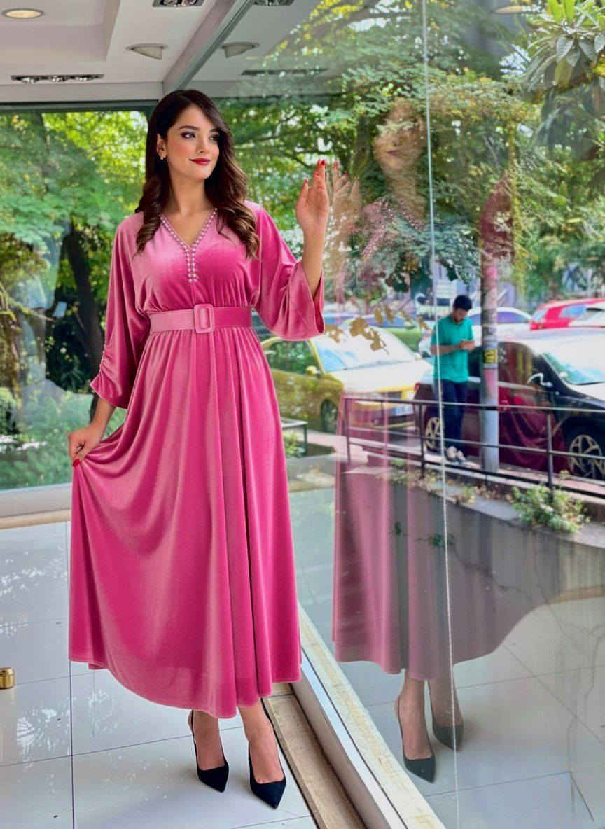 الاستفسار والحجز فقط واتساب+9647775744834
تطريز لولوه 
السعر  20
الو الاسود  متوفر  جميع القياسات من ٣٨ الى ٤٨
