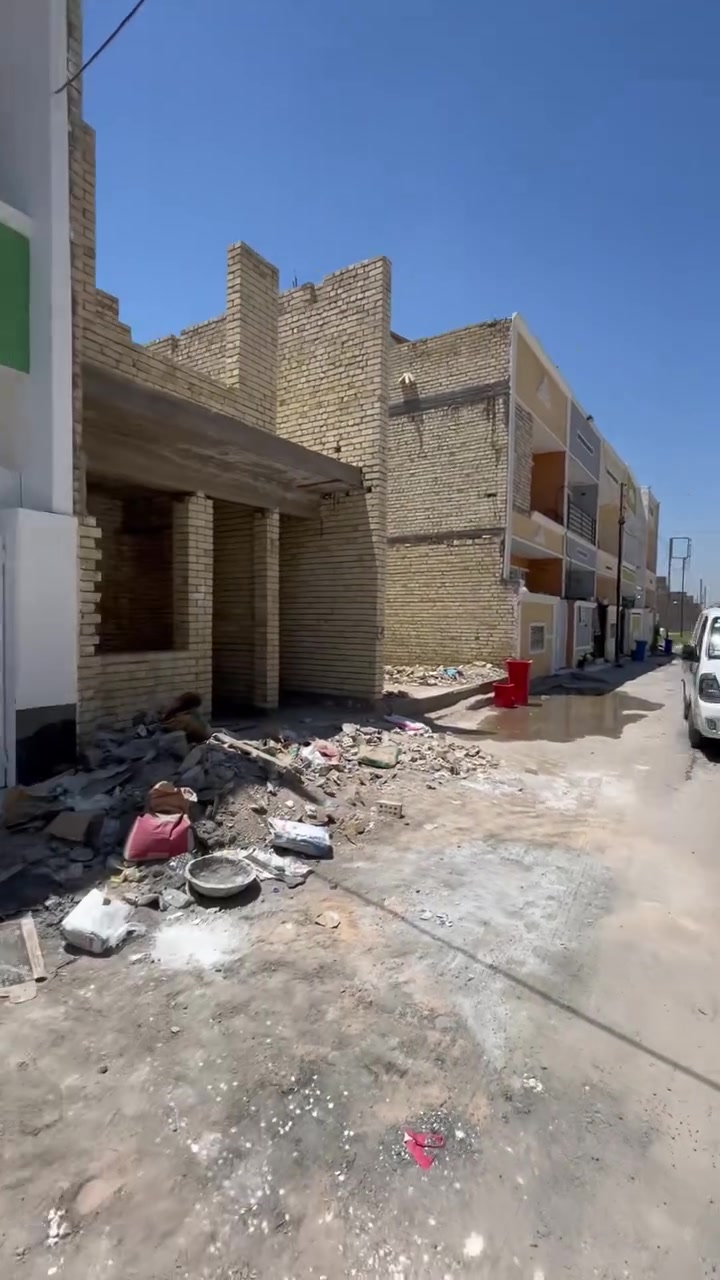 سلام عليكم مشتمل 🏚️زراعي 50 متر الايجار مجمع عين ذلفقار بشارع خط نفط  🏦يحتوي على غرفتين نوم 🛌 وصالة ومدخل على مطبخ  
الاستفسار عنوان مكتب علي السلطاني شارع 
العام  التصال***********حسن سلطاني
