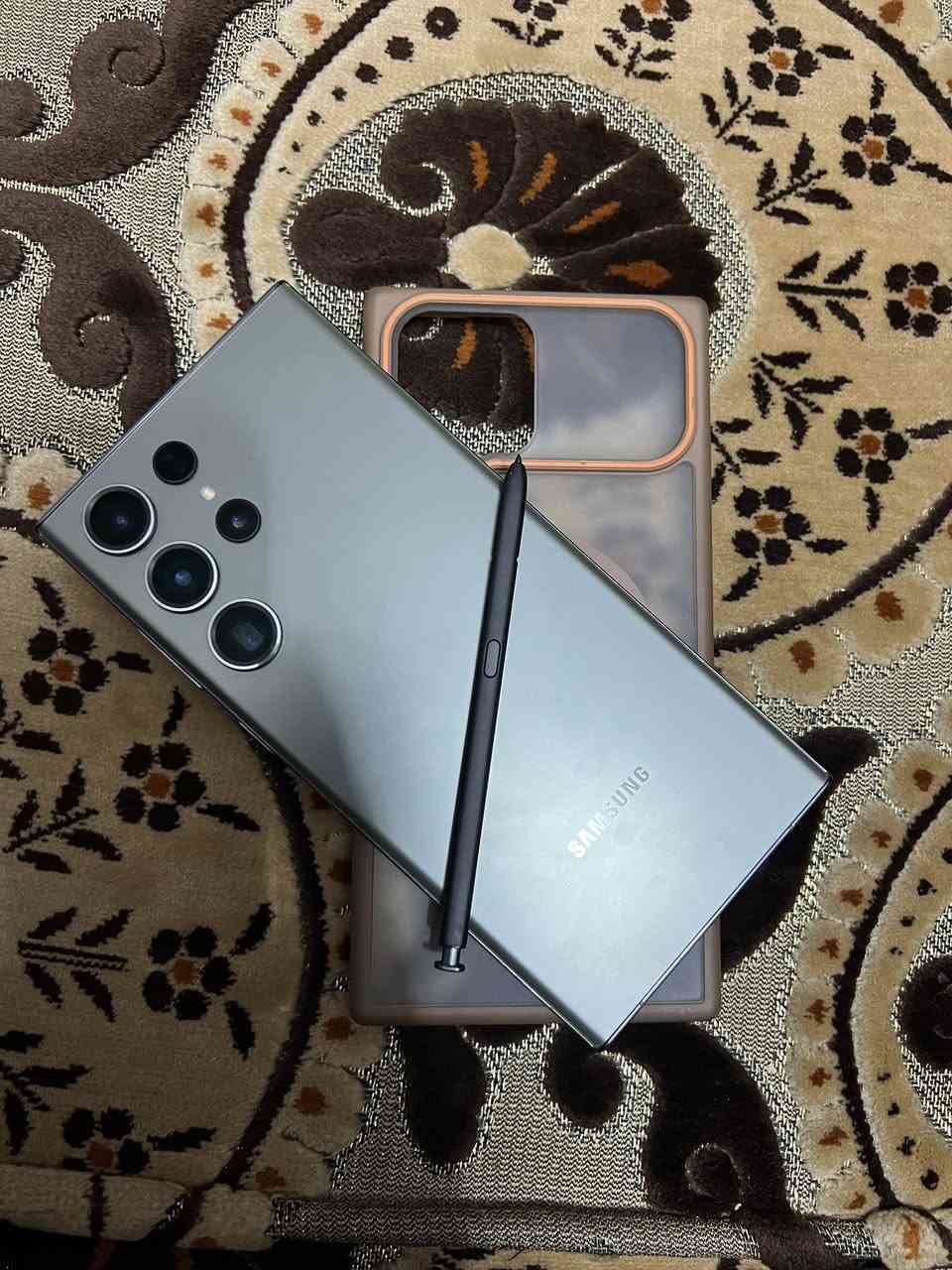 السلام عليكم
S23 Ultra 

شرق اوسط دبل خط 

الجهاز نظيف يخبل كلشش جديد كفالة من فتح شرط

فقط كسر خفيف ب كلاس مال شاشة ومماااثر ع اي شي 

استخدام كلشش طبيعيي  شرط الفحص 

السعر: 570  وبي مجال للطيبين 

المكان : بابل المركز 

***********
