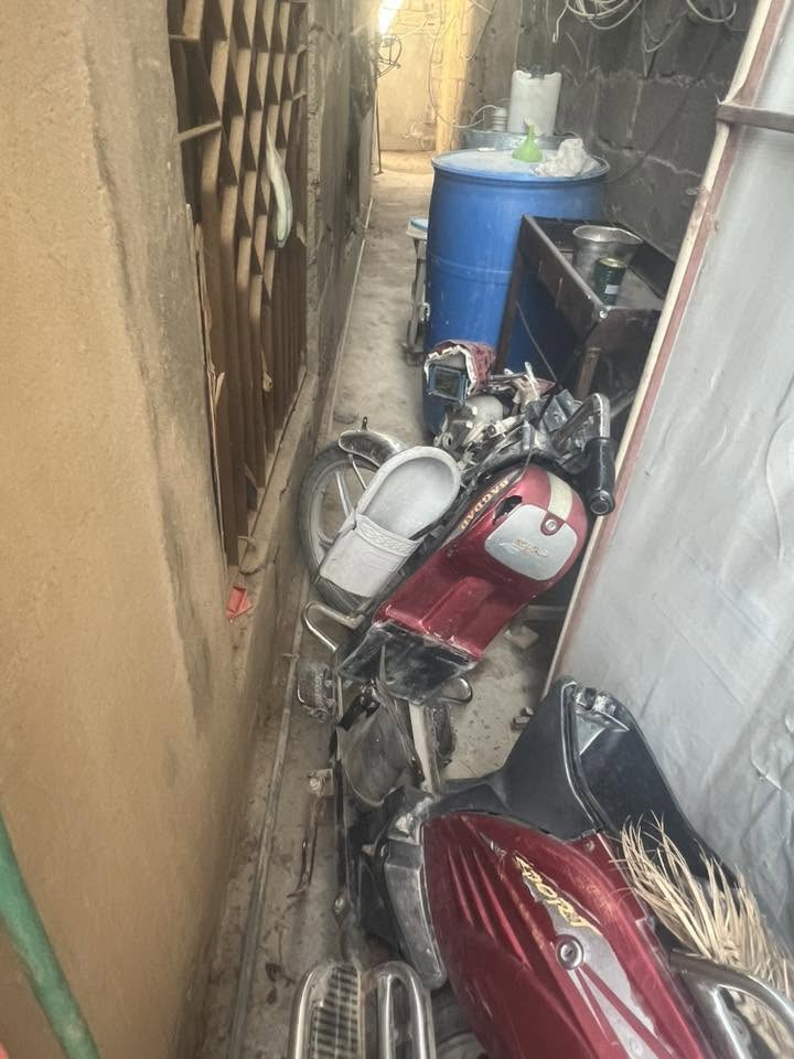 موطور شحن للبيع موطور شغال نقصه فقط بطاريات تحطله موطور كدامك يمشي كامل سعره60متواجد فيس واتساب***********
