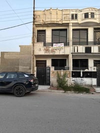 منزل 50 م للايجار غرفتين نوم وخدمات صاله 3 طوابق   الموقع الدوره البعي...