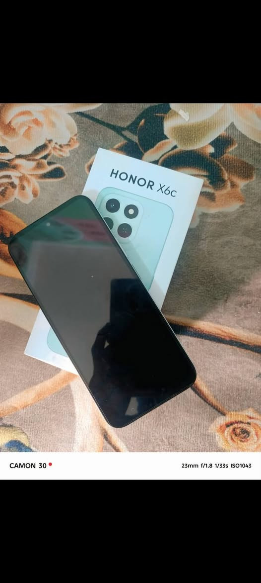 سلام عليكم 
موبايل للبيع HONOR X6C
ذاكرة 256 عشوائية 6 +6
نظام اندرويد 15
نضافه 100 ٪
الجهاز مستخدم استخدام قليل
للتواصل خاص
مكان سدير


**إذا كنت صاحب هذا الإعلان وتريد حذفه لأي سبب، رجاءا أرسل رسالة إلى الدعم الفني**