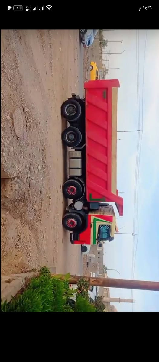 السلام عليكم للبيع فالفو عكرب بلادي موديل 2003 طخم تاير جديد سنويه جديده لحد 28 حصه كاز بيه شرط التحويل مكان كركوك الستفسار على هاذ الرقم ***********
