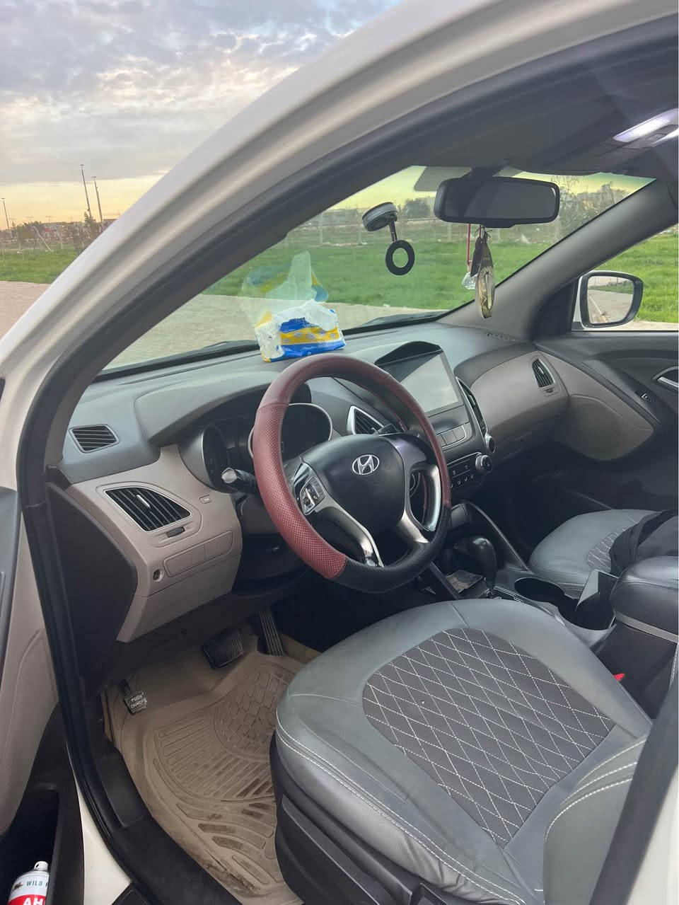 ‏توسان 2013  خليجي صبغها كايم متكشر سنوية جديد دفتر بنزين بها شرط التحويل وغرامة سيارة بدون ضرب بدون طخه سيارة أنا صبغتها بها باب وبنيت بالسقف مكانين صبغ وثلاث مكانات كارت  بل جسم  قبل صبغ صور هم عندي سعر 125 ومراوس هم عنوان كركوك شارع مطار ￼ كركوك, العراق


**إذا كنت صاحب هذا الإعلان وتريد حذفه لأي سبب، رجاءا أرسل رسالة إلى الدعم الفني**