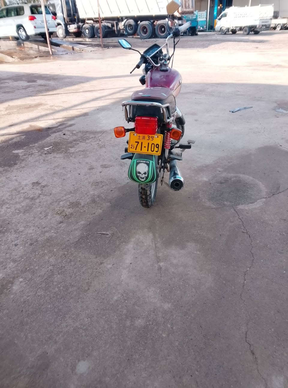 سلام عليكم ورحمه الله وبركاته ماطور يراني البيع موديل عشرين نضيفه كله شغال سعر 400وبي مجال المكان ديالى دلي عباس رقم الهاتف ***********
