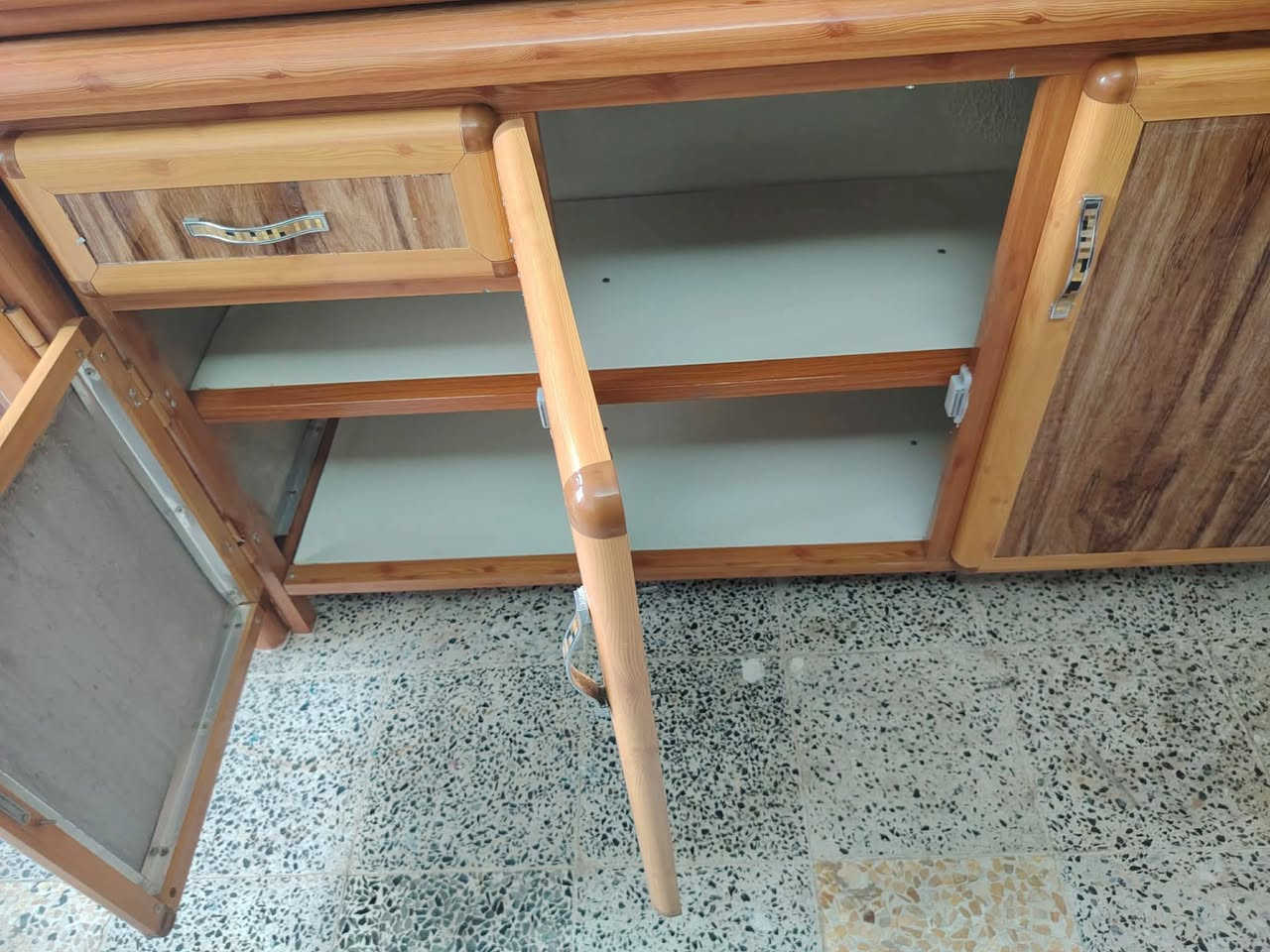 كاونترات للبيع اسعار مناسبه عنوان كراج الشمال والتواصل على الخاص


**إذا كنت صاحب هذا الإعلان وتريد حذفه لأي سبب، رجاءا أرسل رسالة إلى الدعم الفني**