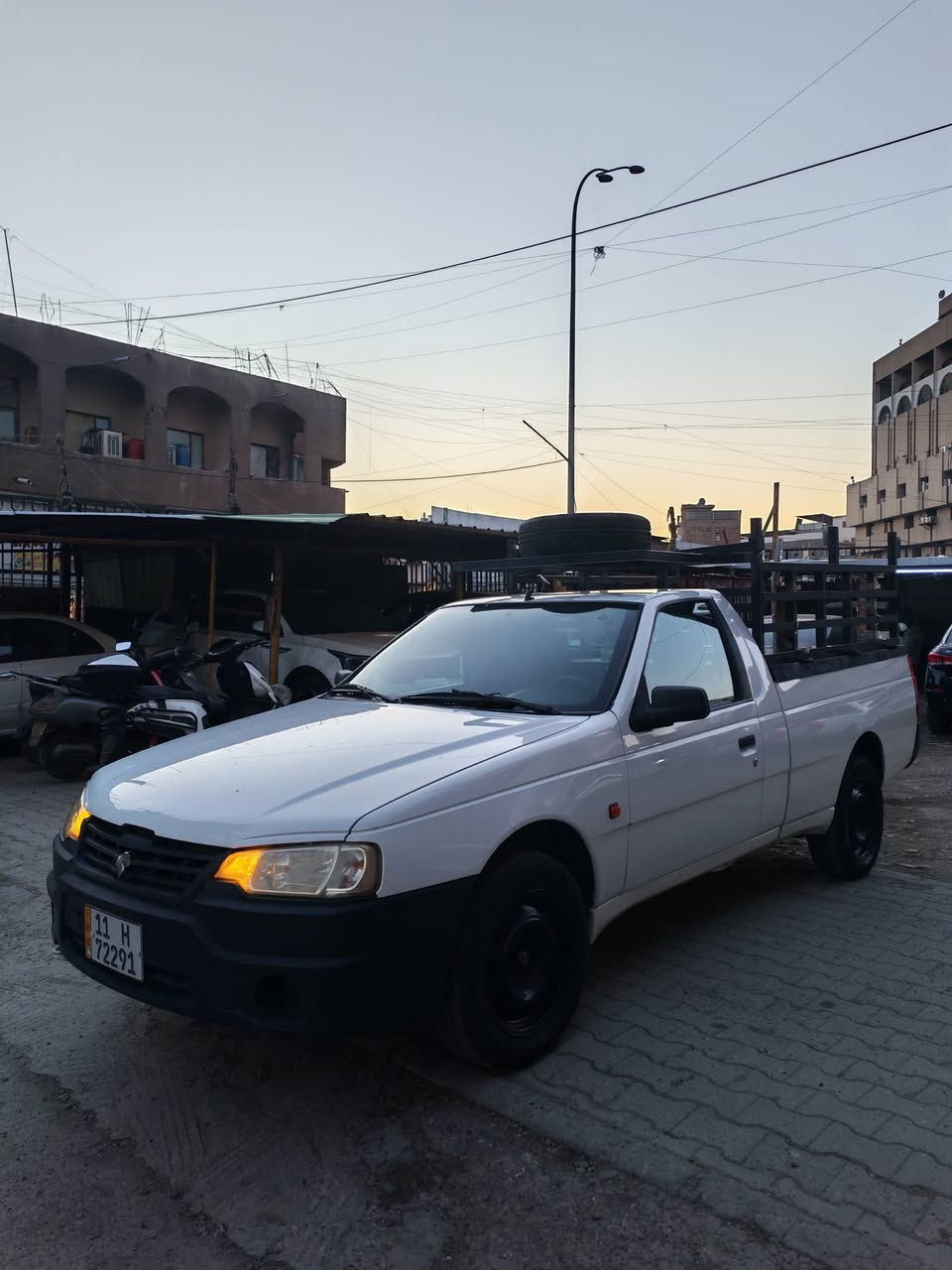 ﷽
{إنَ الُلُُه وَمٌلُائكِةِ يَصّلُوَنَ ْعلُيَ الُنَبّيَ
 يَاايَُْها الُذَيَنَ امٌنَوَ صّلُوَ عليه وَسِلُمٌوَ ْ تْسِلُيَمٌا}
           ﷺ

السلام عليكم.. 
بيــــكم اريـــــــــــــدو موديل 2016
علىٰ وضع الشركه إستـــخدام شخصي وما متعوبه
ماشيه 65 الف كم 
صفاحـــها موس سـياره عـدله ونصبـته كلش حلــوه
وشرط بالحقيقه بعد أحلى من الصور جاهزه گبل للشارع
دينار ما تصرف عليه  
العنوان بغــــــــــداد شارع حيفا بالقرب من مدخل الشواكه 
السعر 55 وبيه مجال حگ الجيه
                           ***********
