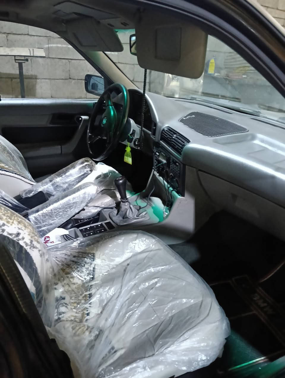 السلام عليكم بيم 5025 رقم ربيل دوالي  مكان السياره بغداد قراب بسمايه
السعر 65وبيها مجال قليل ***********
