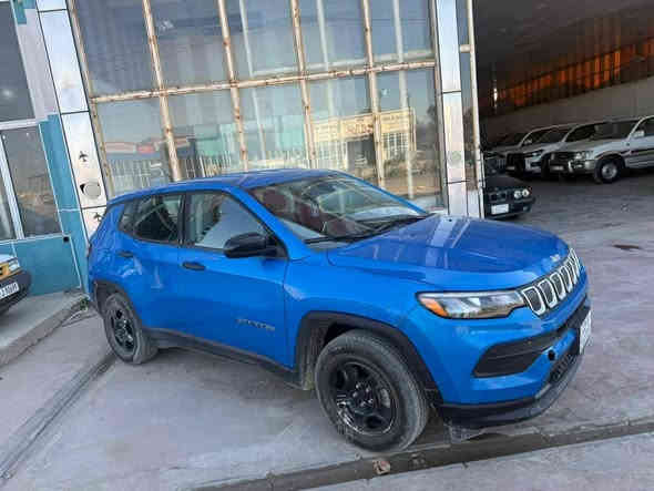 السلام عليكم جيب كومباس 2022 للبيع فقط ما اراوس 

 مكملة بدون نقص 
محرك ٢٤٠٠ 
بصمة تشغيل وابواب
رادار ونقطة عمياء
كاميرا خلفية
تحديد مسار 
تبريد قطعتين 
شاشة جبيرة كاربلي
كشنات جلد 
ماشية ٣٠ الف ميل
محرك گير كفالة
رايدها 155$ وبيها مجال جية
السيارة نظيفة واحلى من الصور
مكان بغداد 
*********** بغداد
