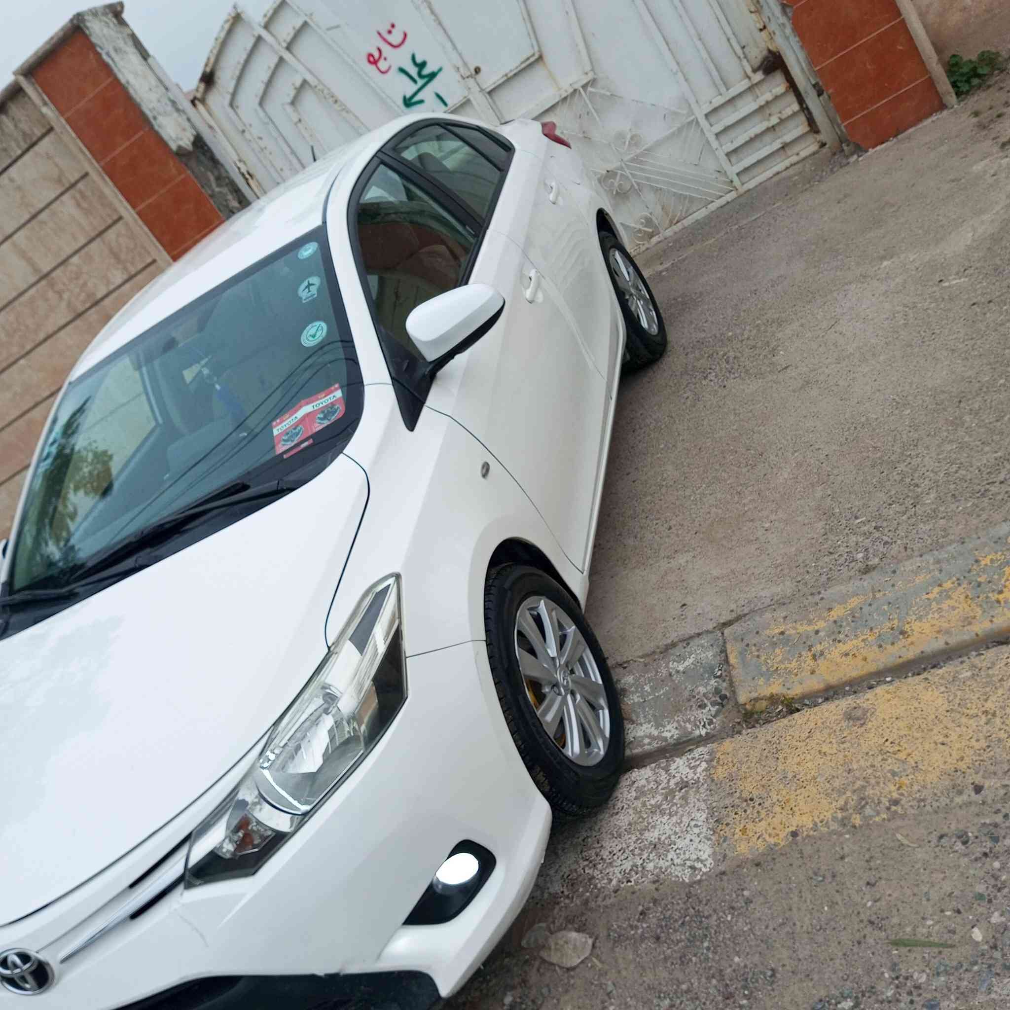 یارس 2017 خلیجی مەکینە گەورە گێر و مەکینە نەکراوەتەوە بەشەرت تەنیا یەک جامرغی پیشی بەس بەغە بەبێ ناوەوە بێ ئاربک  زۆر توند و تولە هەموو بەشەرت شوین هەولیر نرخ 110 رەقم ***********
