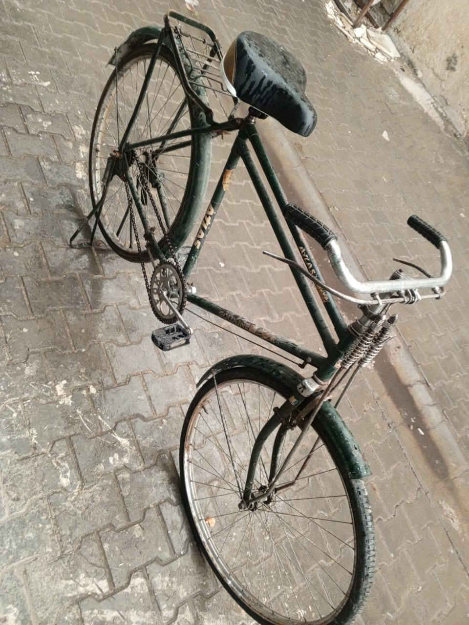 سلام عليكم بايسكل هندي نظيف سعر 25 بي مجال راسلني خاص


**إذا كنت صاحب هذا الإعلان وتريد حذفه لأي سبب، رجاءا أرسل رسالة إلى الدعم الفني**