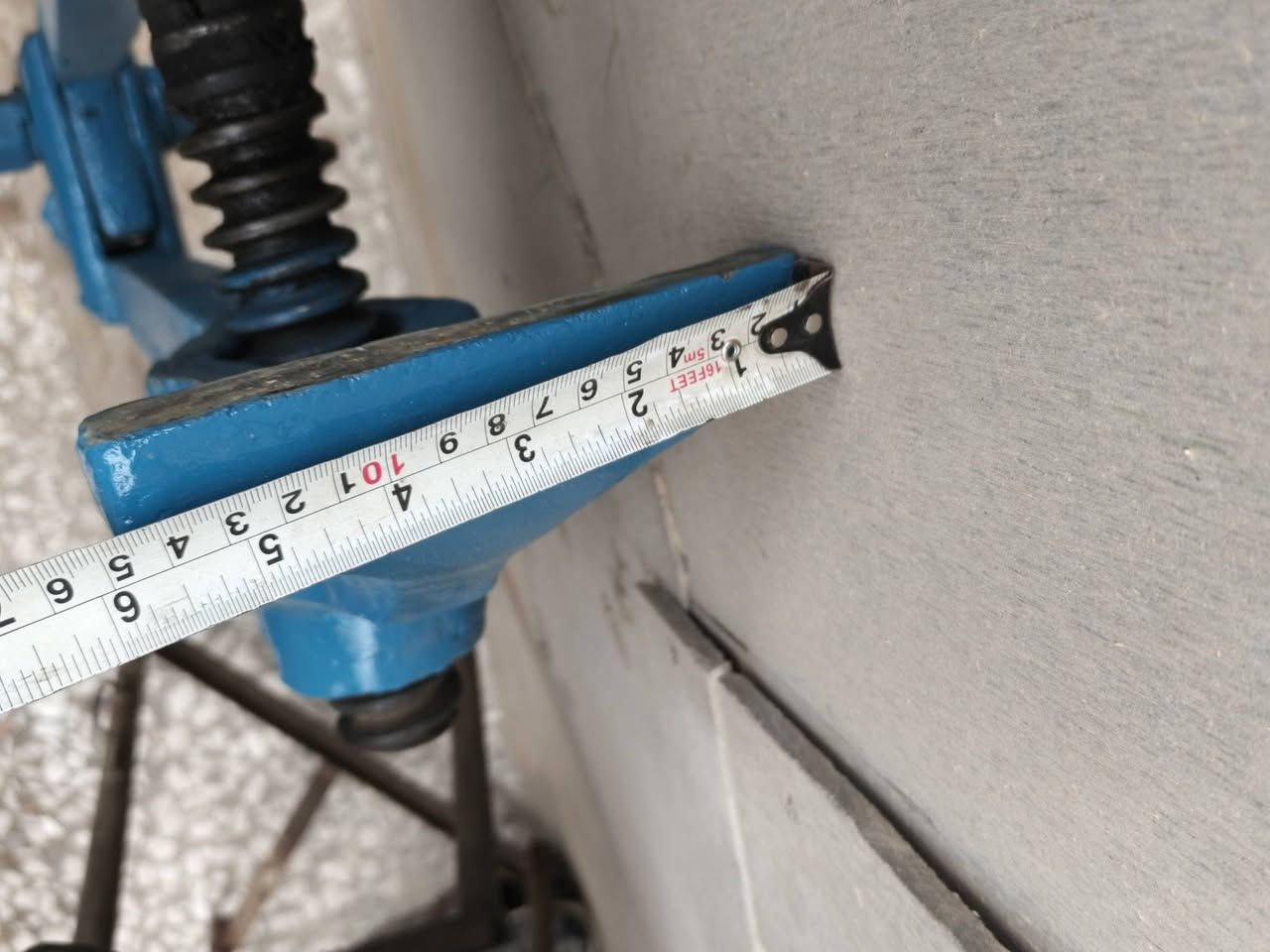 منكنة للبيع قديم صب حديد مكاني بغداد الزعفرانية هاتف ***********
