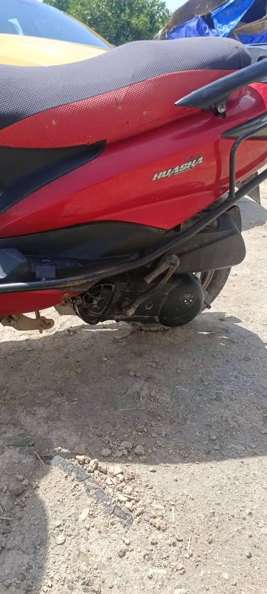 دراجه للبيع شوفت عينك نضيفه واحله من الصوره بعد ابيعه كوم حديد لين كايمه عوزه بس مكينه وبسعر مناسب للشراي المكان الغراف


**إذا كنت صاحب هذا الإعلان وتريد حذفه لأي سبب، رجاءا أرسل رسالة إلى الدعم الفني**