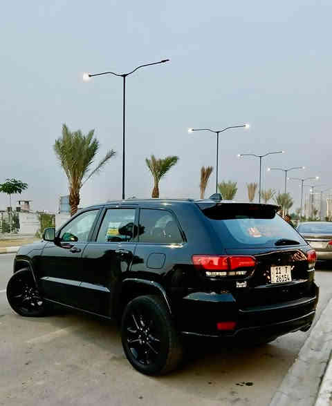 جيب 2018 بلاك توب  

ضررها بنيد وجاملغ بدون شواصي فقط و الباقي مكفول

رقم بغداد الجديد / سنويه و هزه وارقام جدد

المواصفات فول عدى الفتحة بس

- مكينة 3,600 / ٦ سلندر

- صندوق كهرباء

- كشنات جلد  

- كشنات تحكم كهرباء 

- كشنات تدفئه + تبريد

- كشنات خزن Memory

- ستيرن تدفئه

- شاشة CarPlay اصليه 

- كاميرا خلفية دوارة

- بصمة تشغيل / بصمة ابواب

- حساسات خلفية 

- حساسات جانبيه نقطه عمياء 

- ويل حجم 20 بلاك اصلي  

جاهزه بدون نقص

صدرها لوك ترايها يخبل و تخم تاير جدد

السعر 188 ورقه بيها مجال بسيط

عنواني بغداد حي الجهاد 

*********** بغداد
